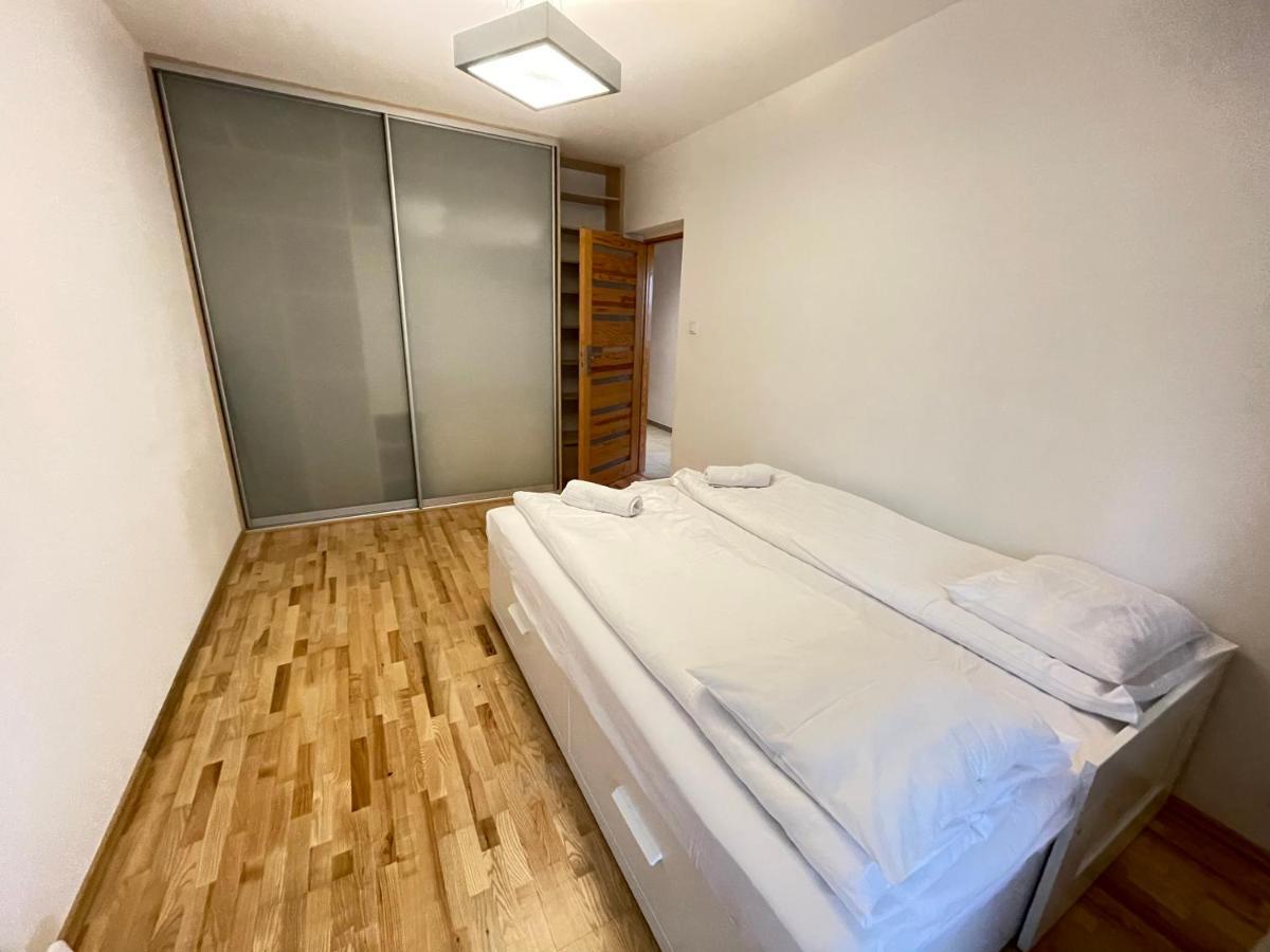 Апартаменти Apartament Park Zakrzowek Краків Екстер'єр фото